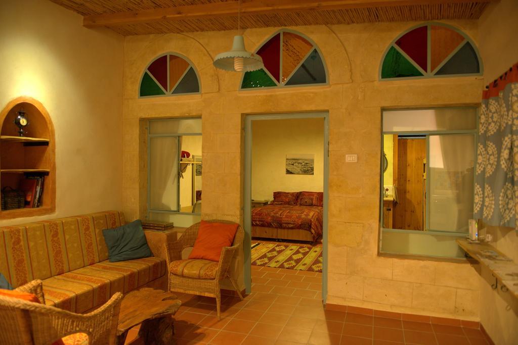 The Well Inn Beersheba Oda fotoğraf